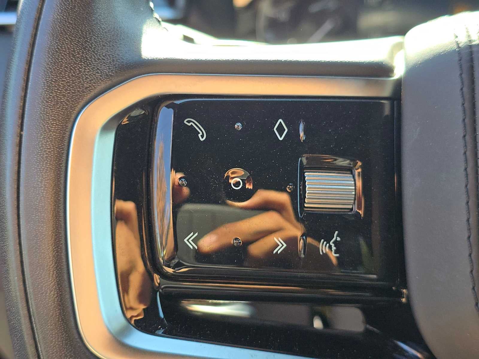 2023 Land Rover Range Rover Velar R-Dynamic S