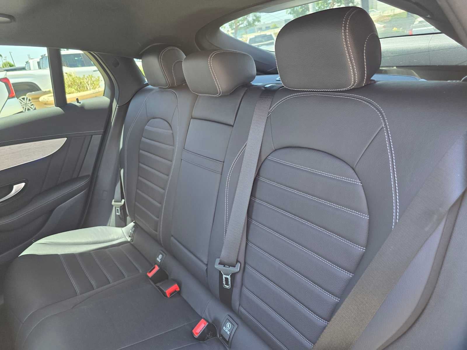 2021 Mercedes-Benz GLC 300 GLC 300