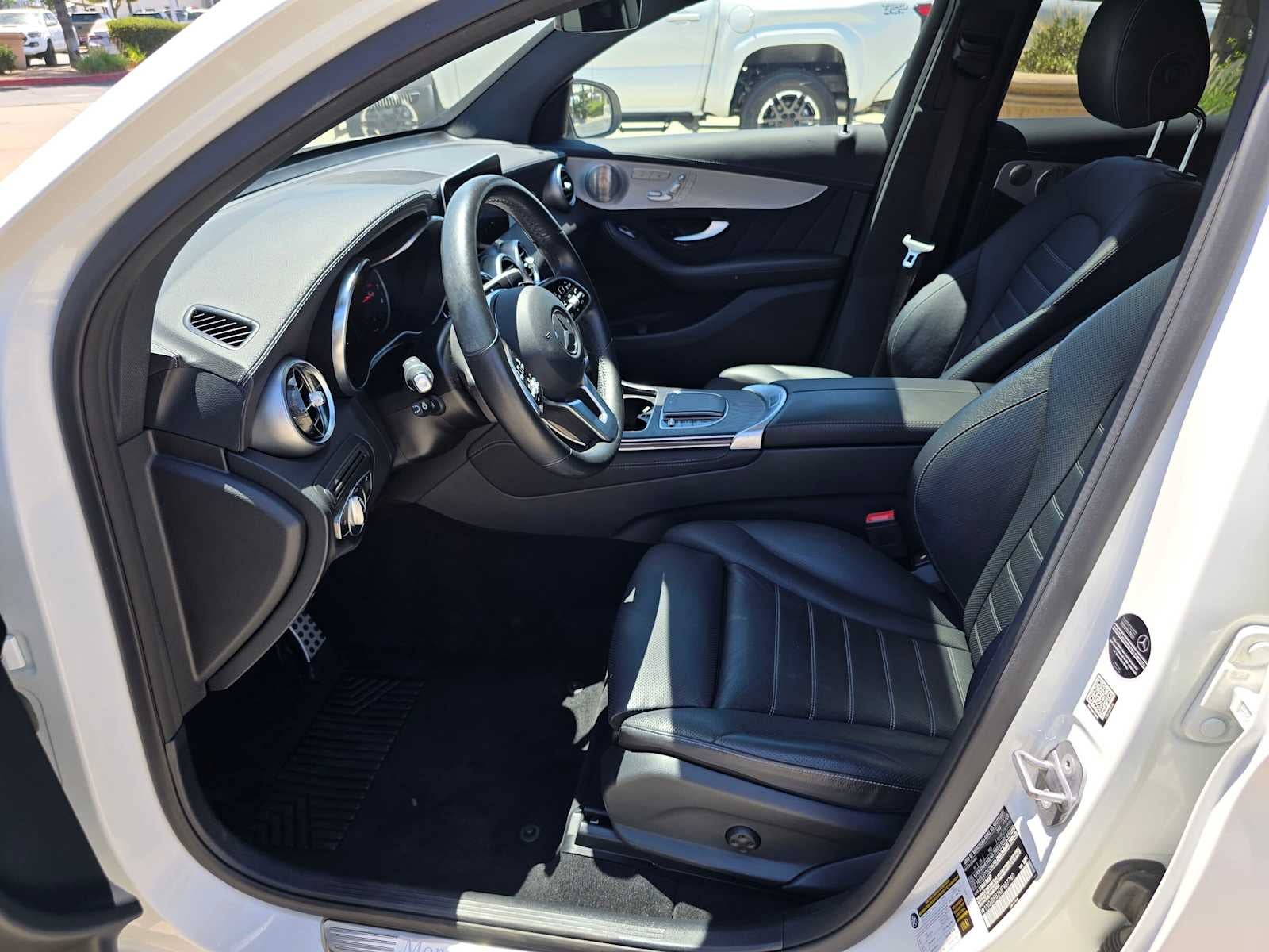 2021 Mercedes-Benz GLC 300 GLC 300