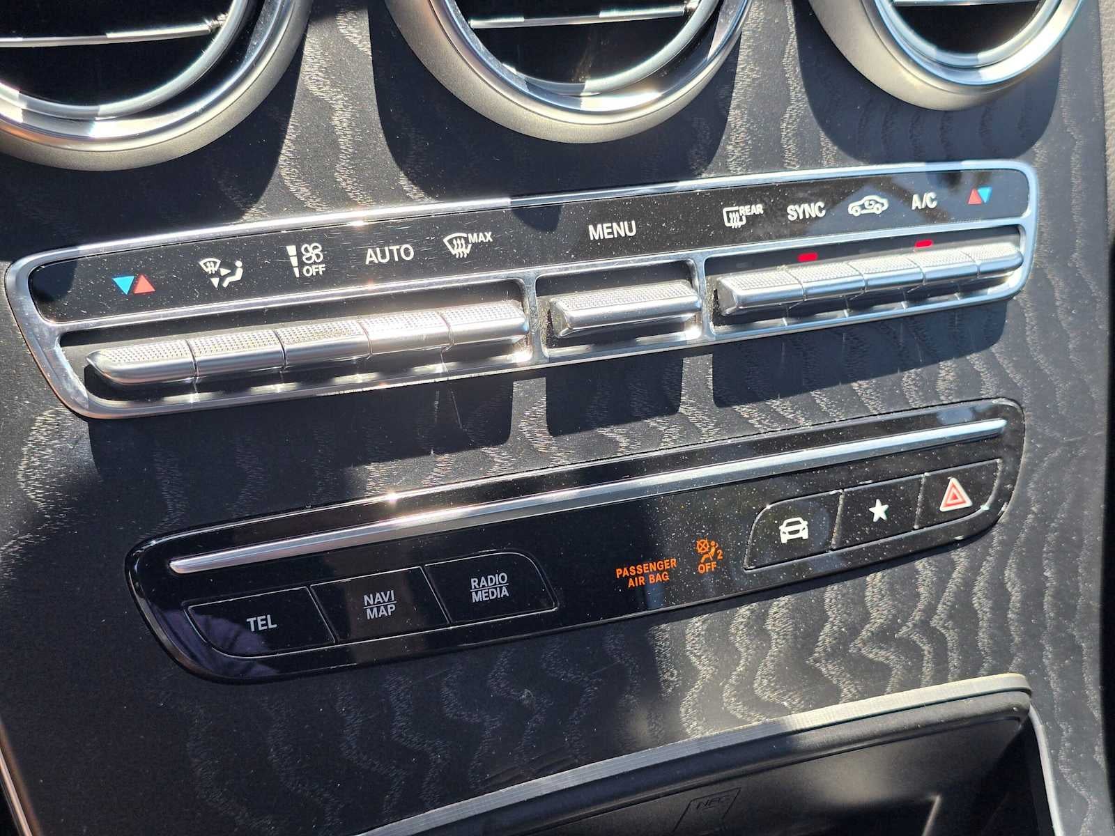 2021 Mercedes-Benz GLC 300 GLC 300