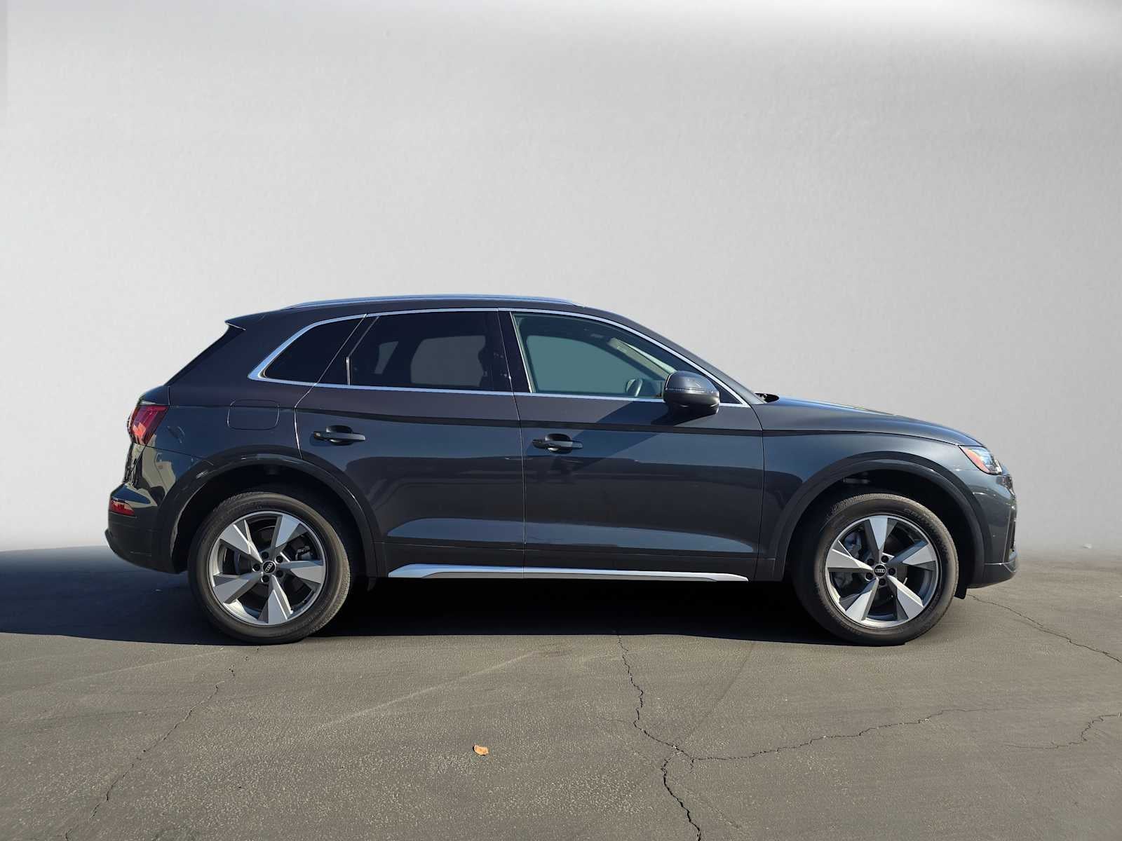 2023 Audi Q5 Premium Plus