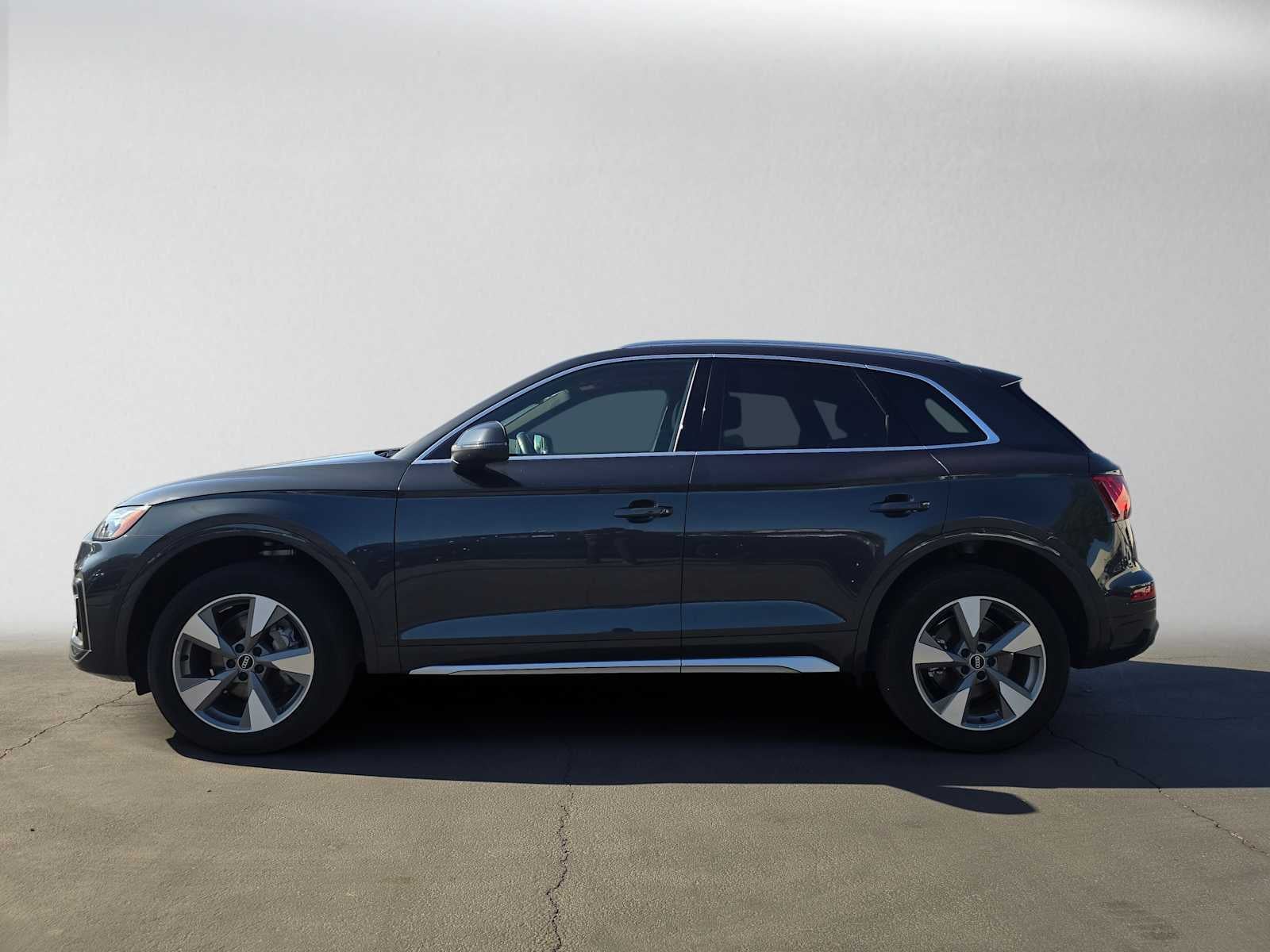 2023 Audi Q5 Premium Plus