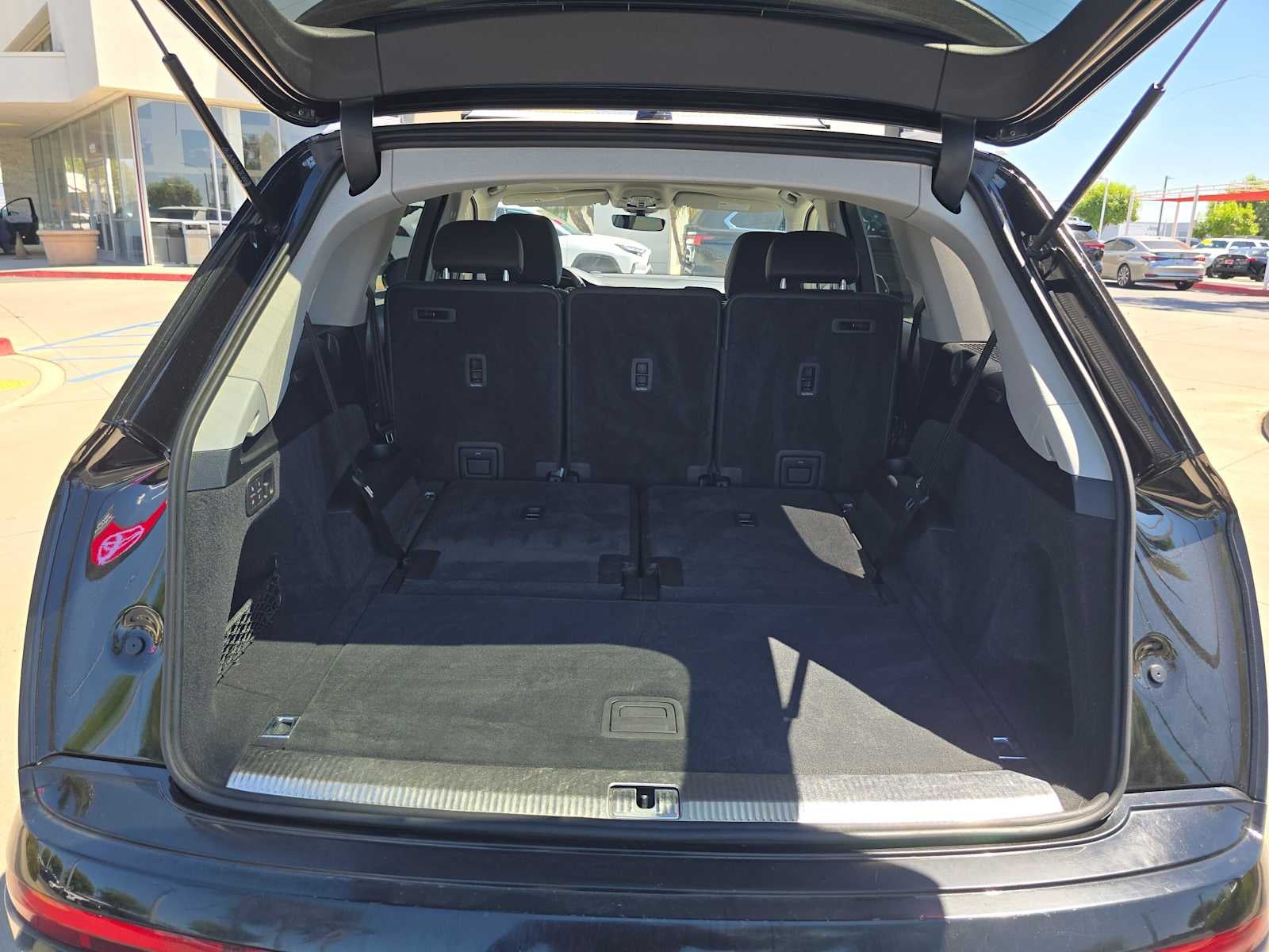 2023 Audi Q7 Premium Plus