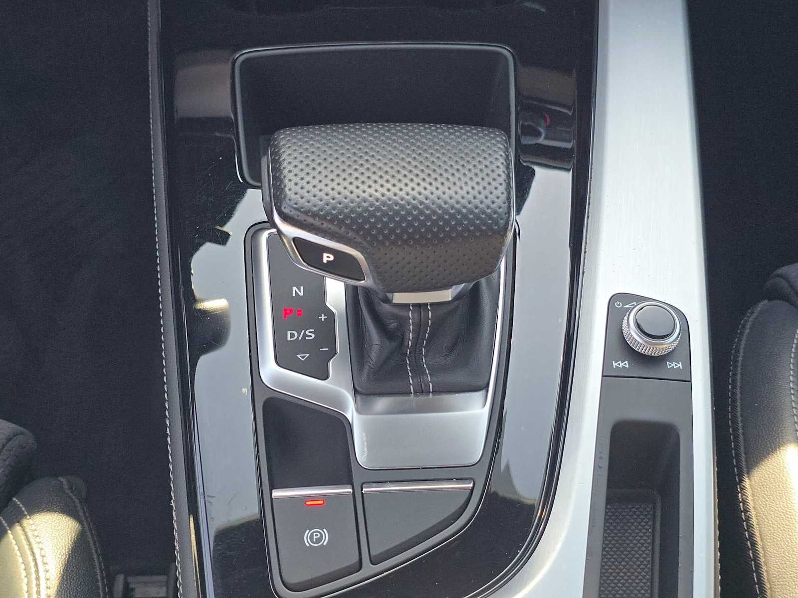 2023 Audi A4 Sedan S line Premium Plus