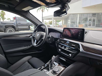 2023 BMW 530e 530e