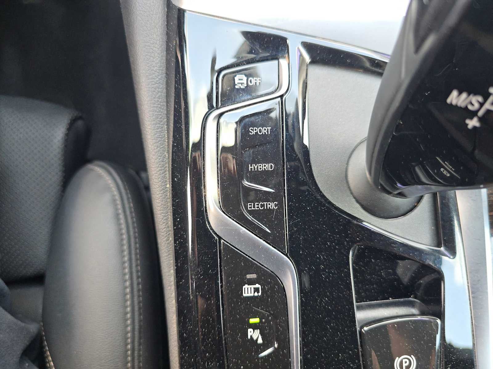 2023 BMW 530e 530e
