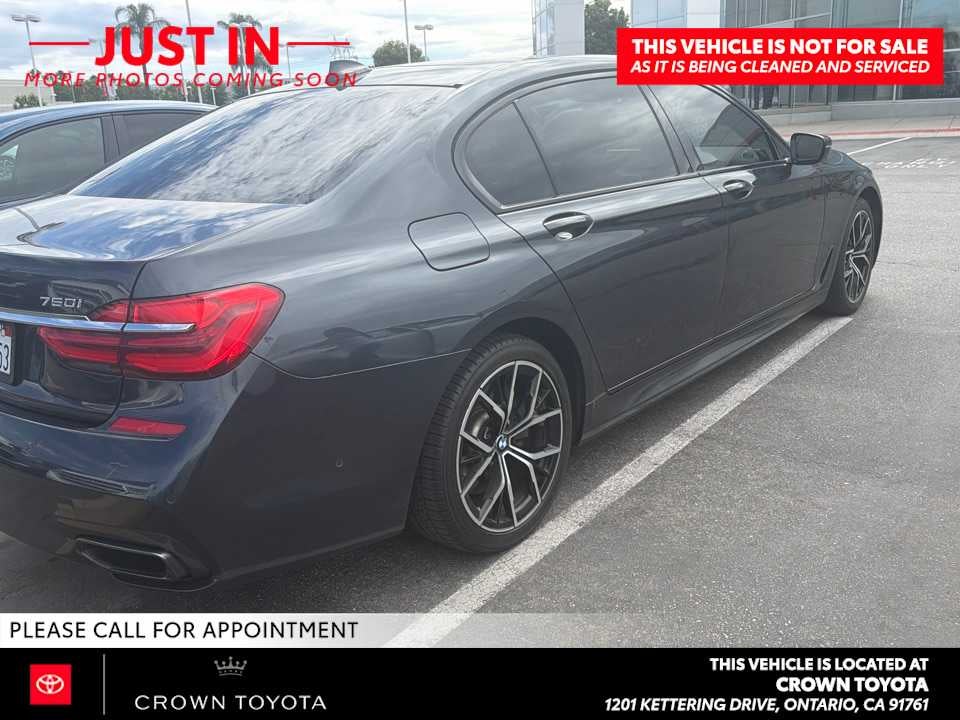 2016 BMW 750i 750i