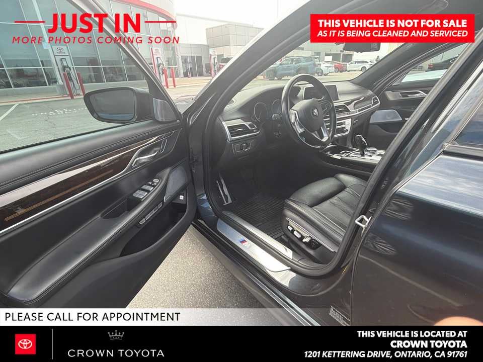 2016 BMW 750i 750i