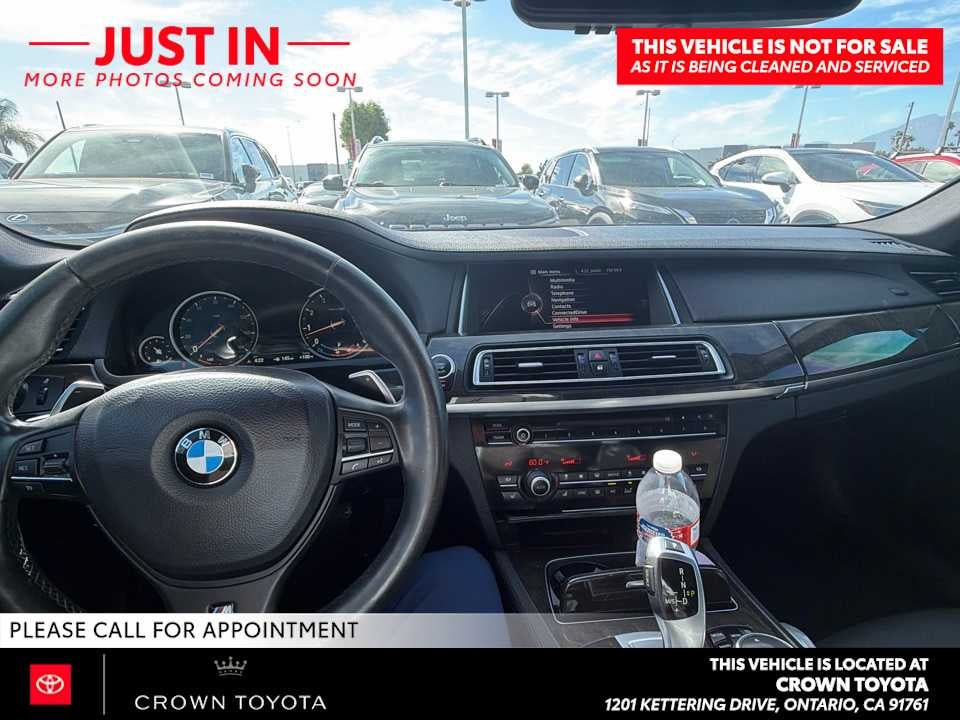 2015 BMW 740i 740i