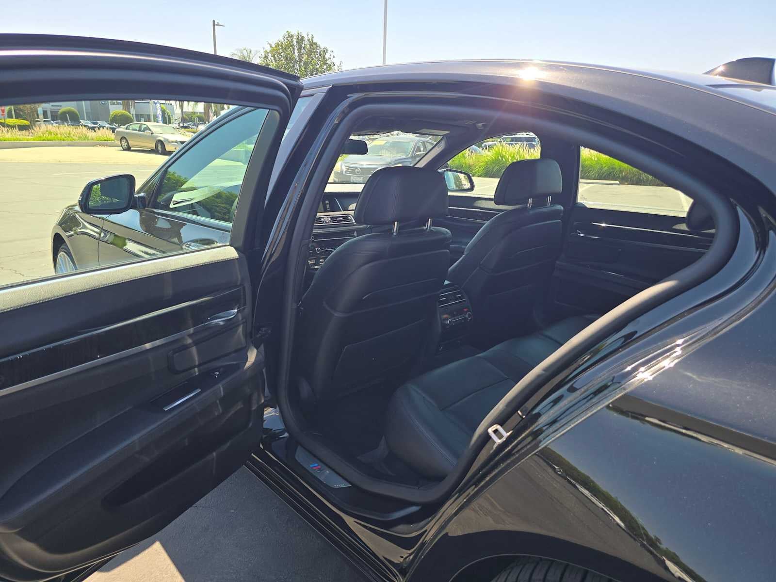2015 BMW 740i 740i