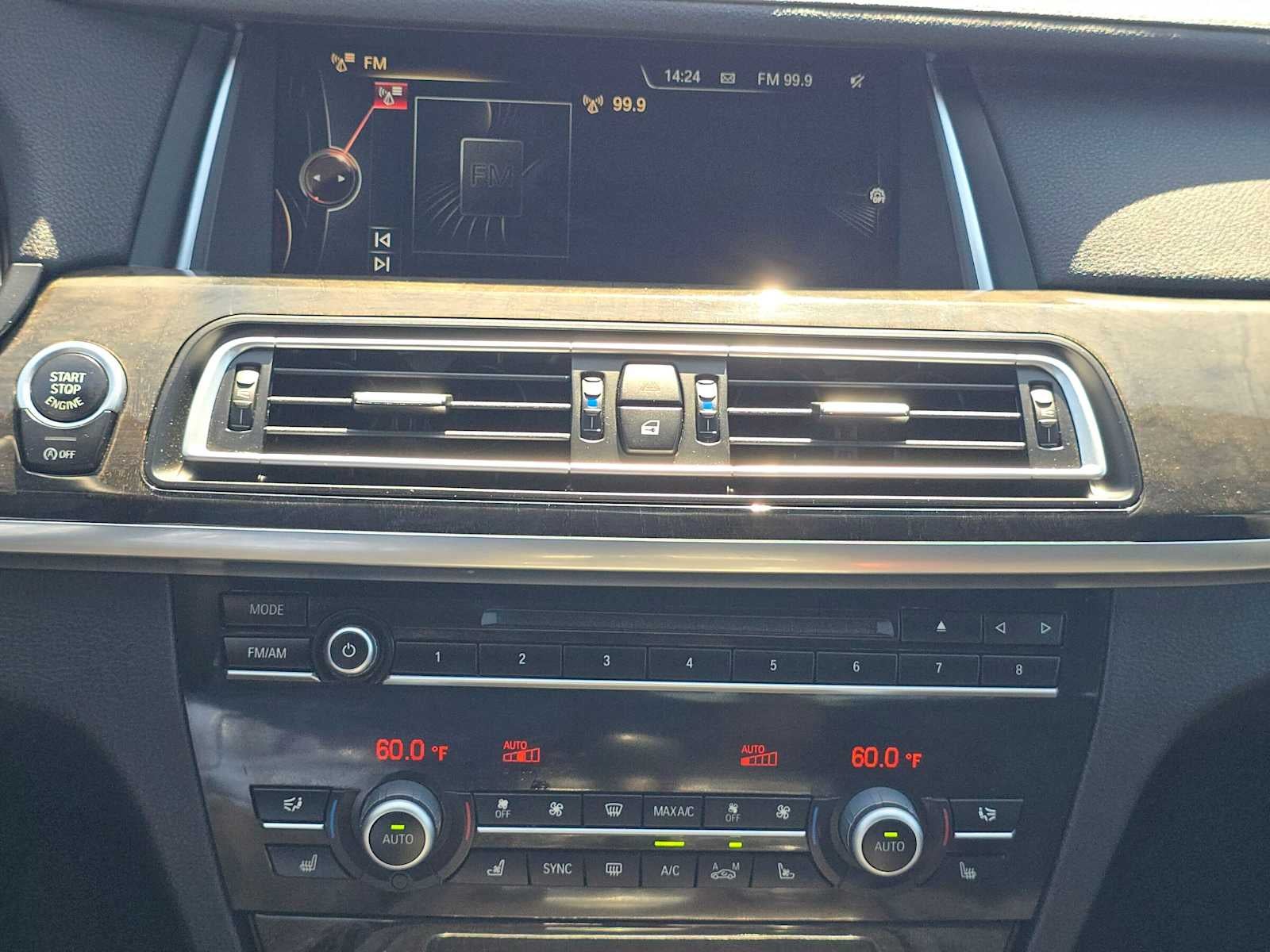2015 BMW 740i 740i