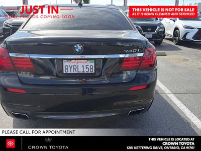 2015 BMW 740i 740i