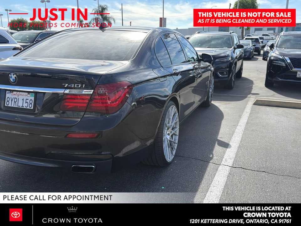 2015 BMW 740i 740i