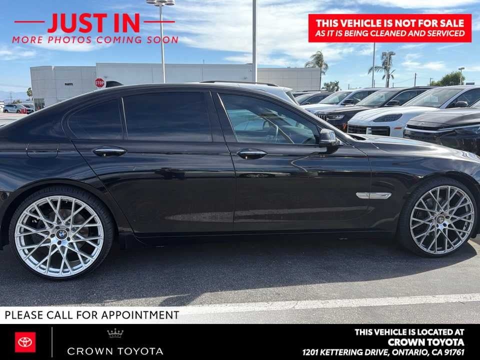 2015 BMW 740i 740i