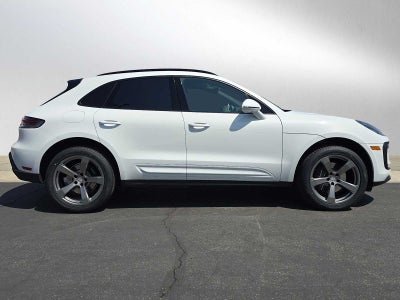 2024 Porsche Macan Base
