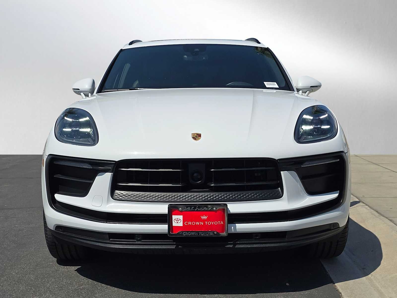 2024 Porsche Macan Base