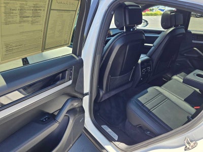 2024 Porsche Cayenne S