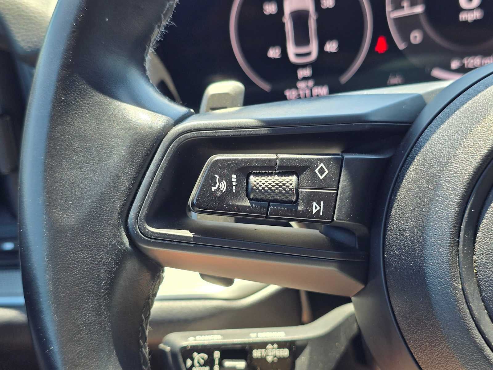 2024 Porsche Cayenne S