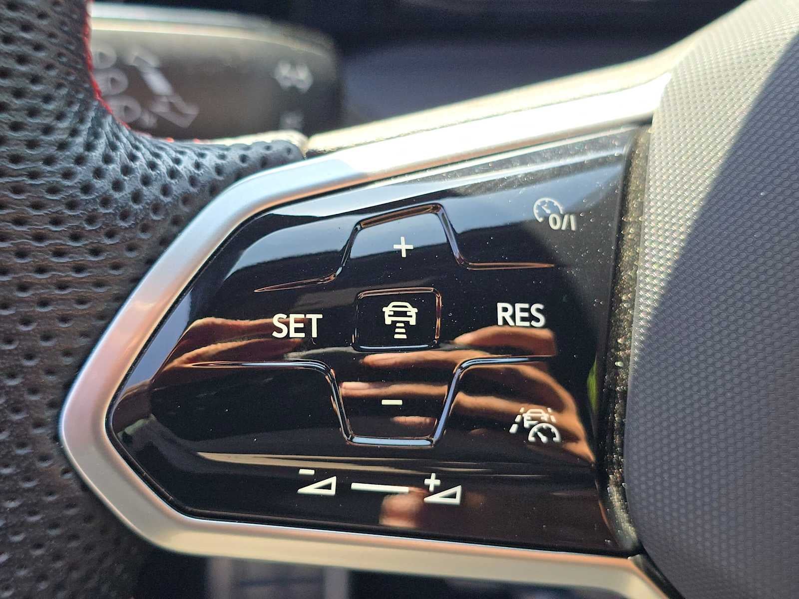 2024 Volkswagen Golf GTI 380 S