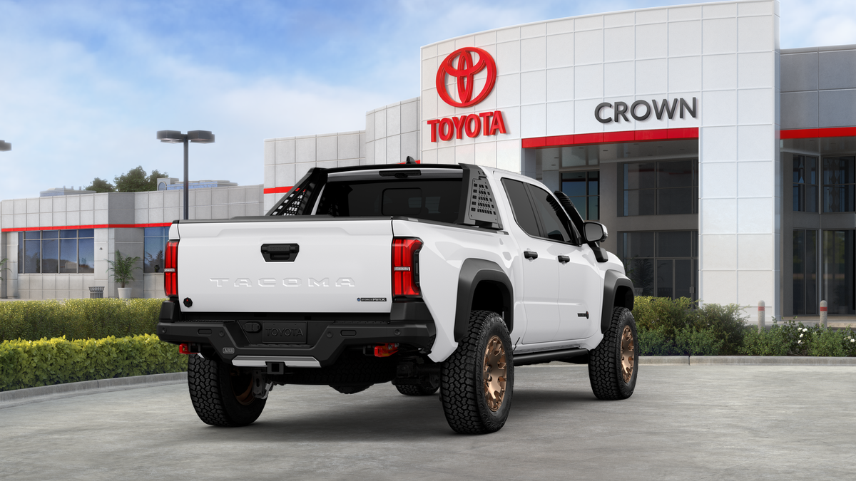 2026 Toyota Tacoma i-FORCE MAX Tacoma Trailhunter