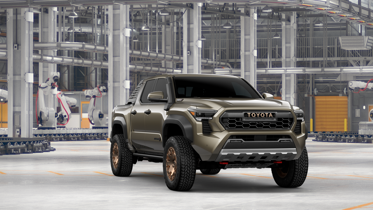 2026 Toyota Tacoma i-FORCE MAX Tacoma Trailhunter