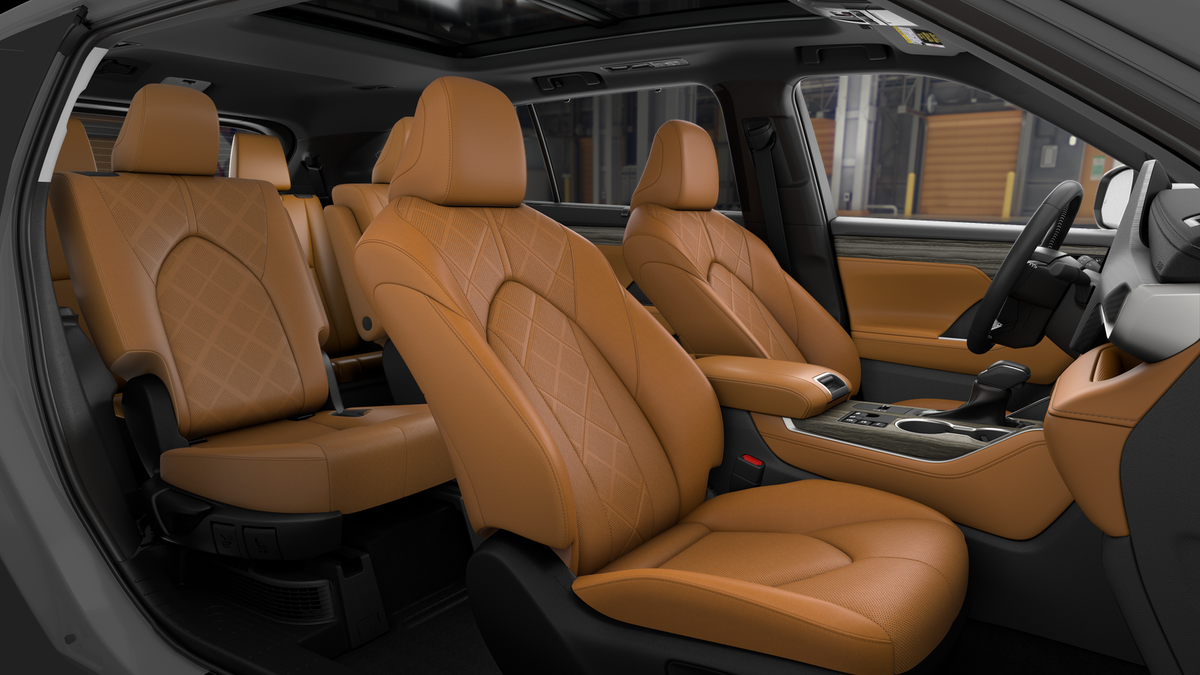 2026 Toyota Highlander Hybrid Platinum