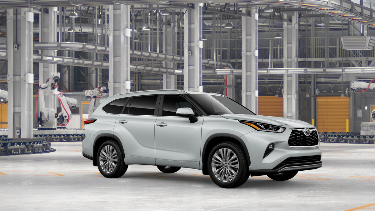 2026 Toyota Highlander Hybrid Platinum