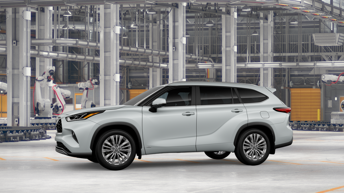 2026 Toyota Highlander Hybrid Platinum