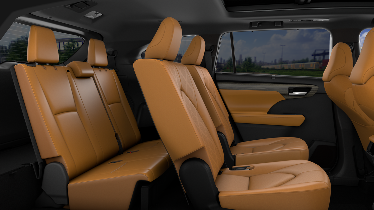 2026 Toyota Highlander Hybrid Platinum