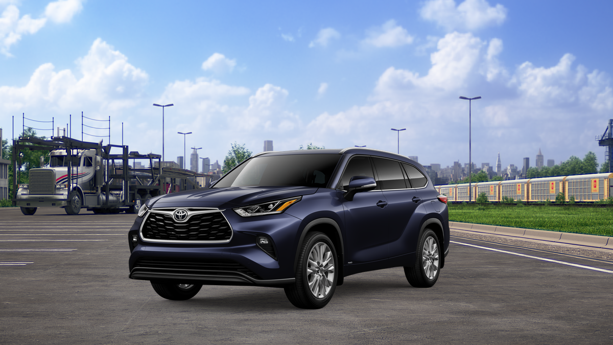 2026 Toyota Highlander Hybrid Limited AWD's photo