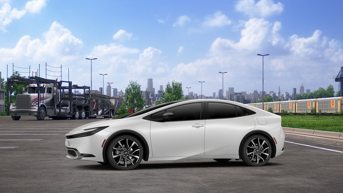 2027 Toyota Prius Plug-in Hybrid XSE Premium