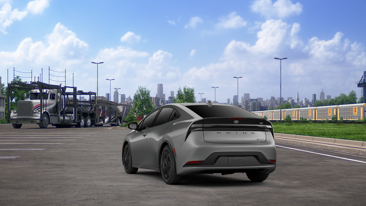 2026 Toyota Prius Plug-In Hybrid SE