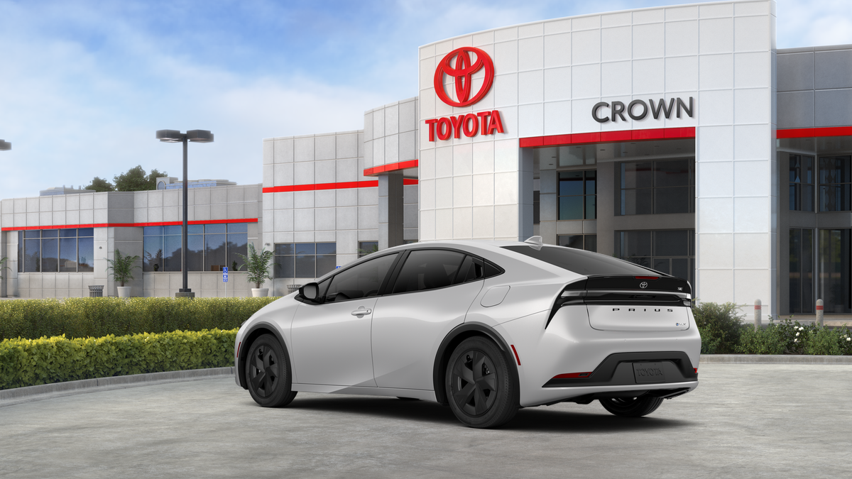 2027 Toyota Prius Plug-in Hybrid SE