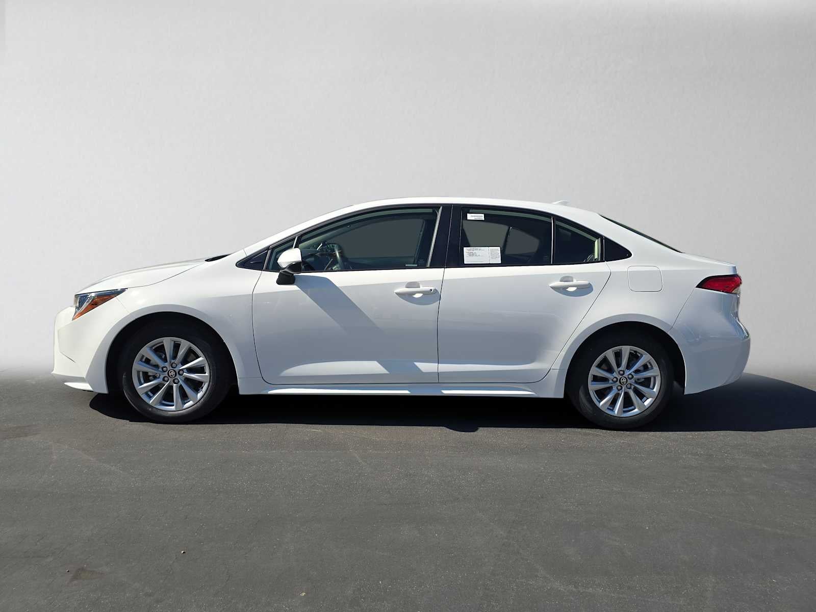 2027 Toyota Corolla LE