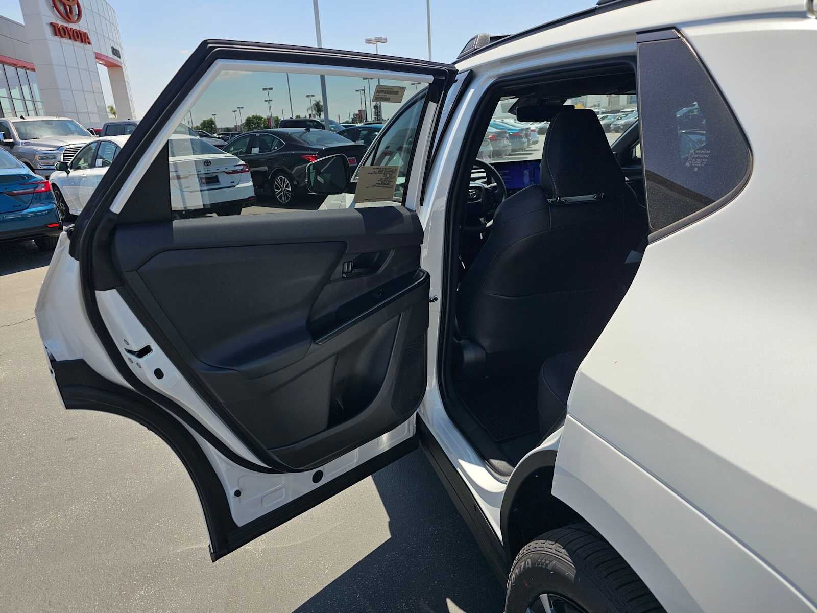 2026 Toyota C-HR SE