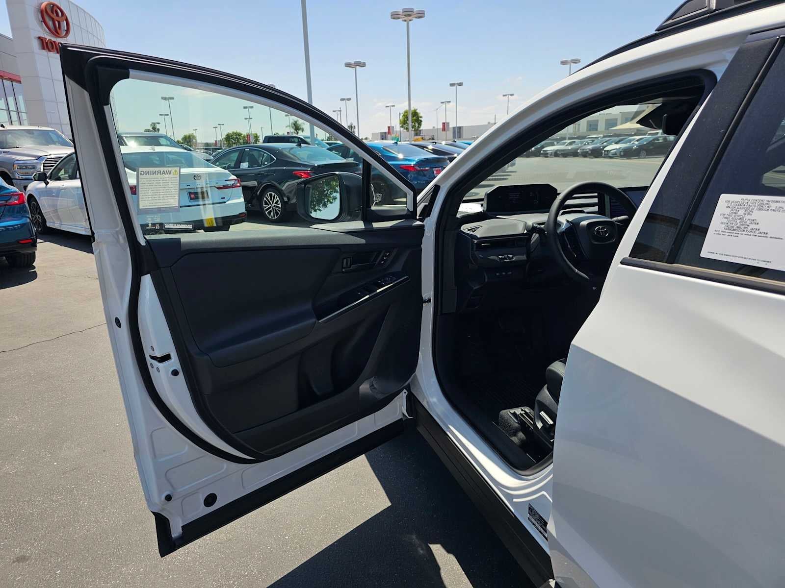 2026 Toyota C-HR SE