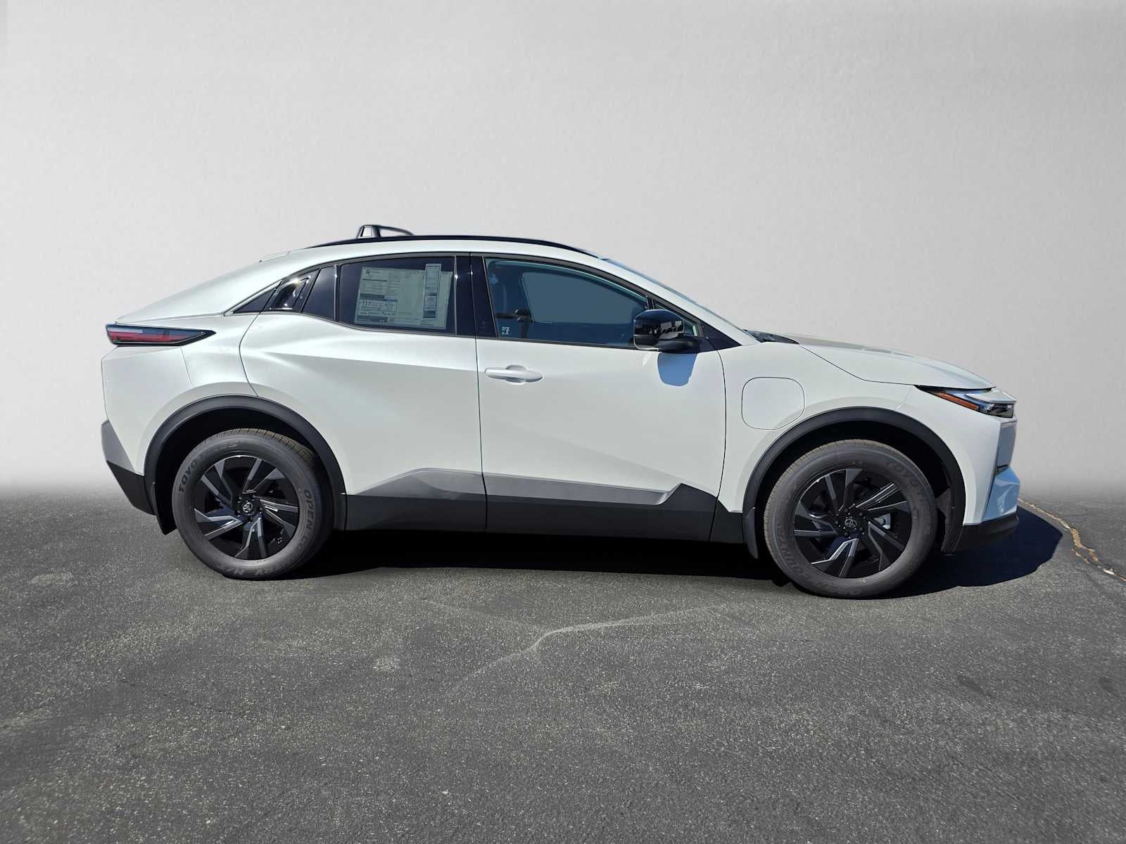 2026 Toyota C-HR SE