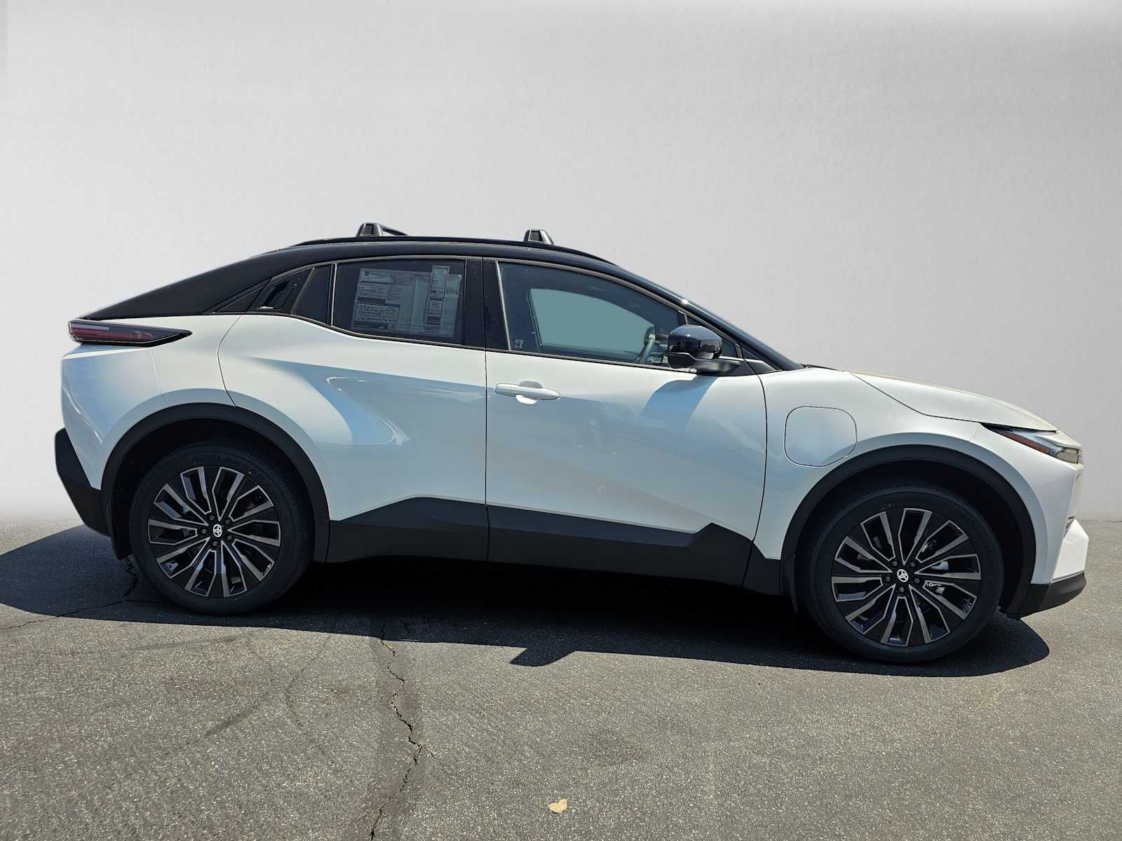 2026 Toyota C-HR XSE