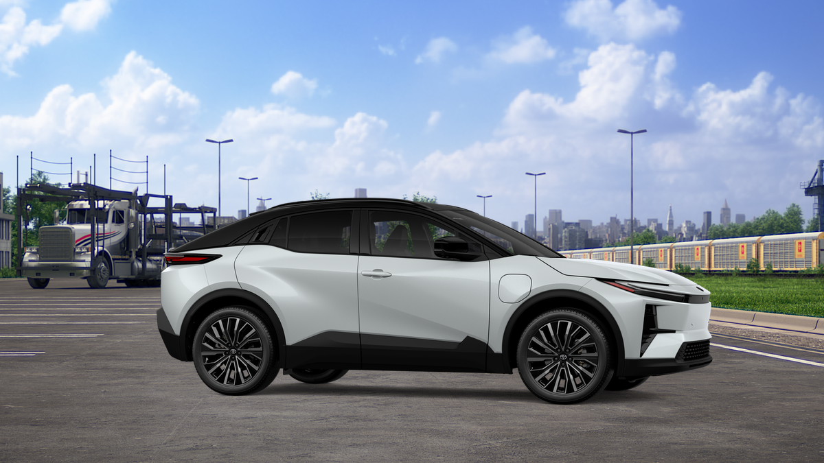 2026 Toyota C-HR XSE