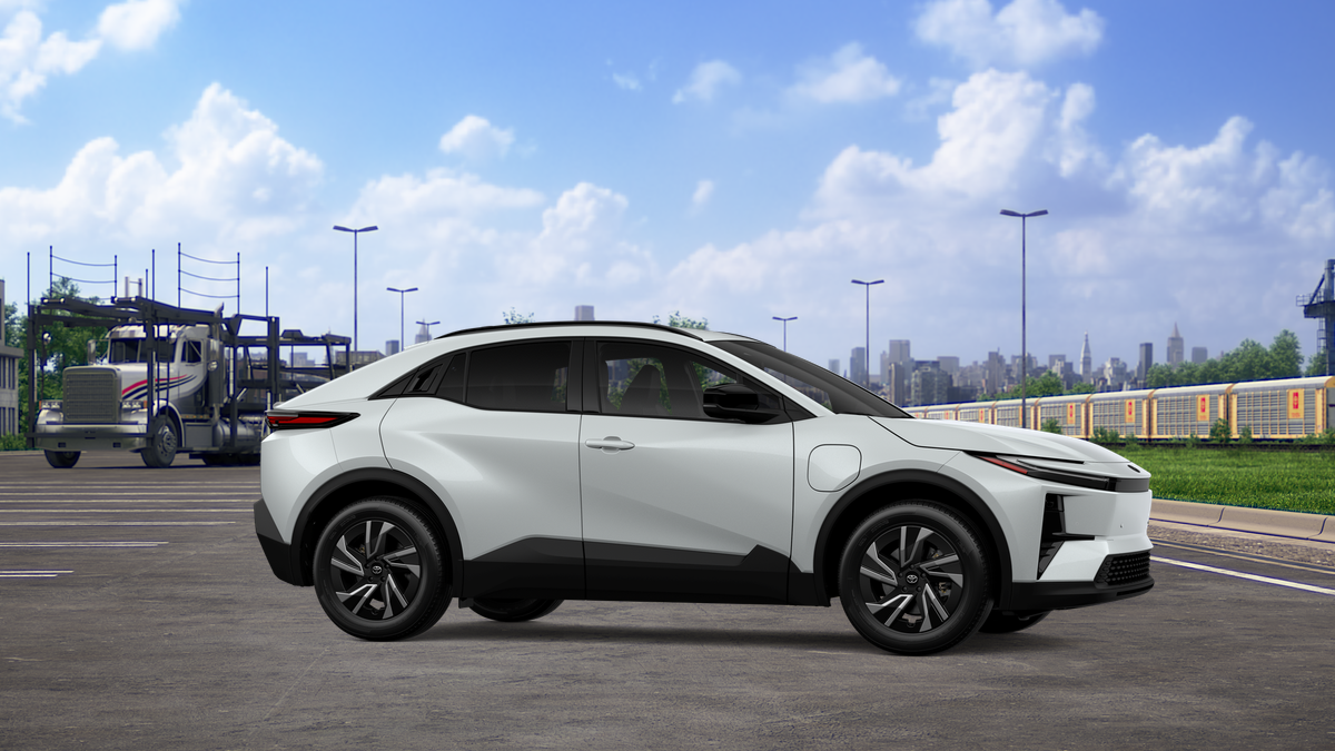 2026 Toyota C-HR SE