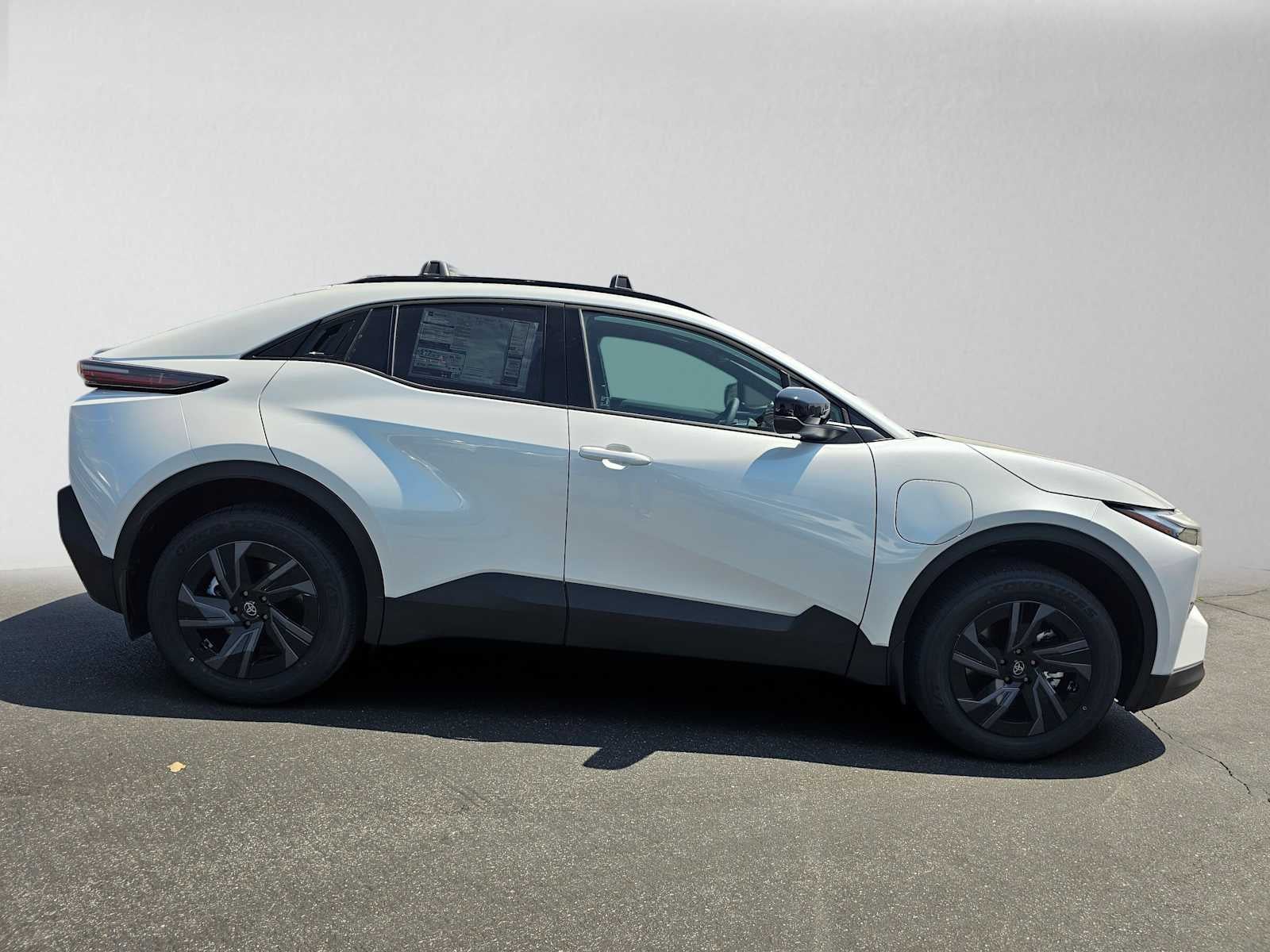2026 Toyota C-HR SE