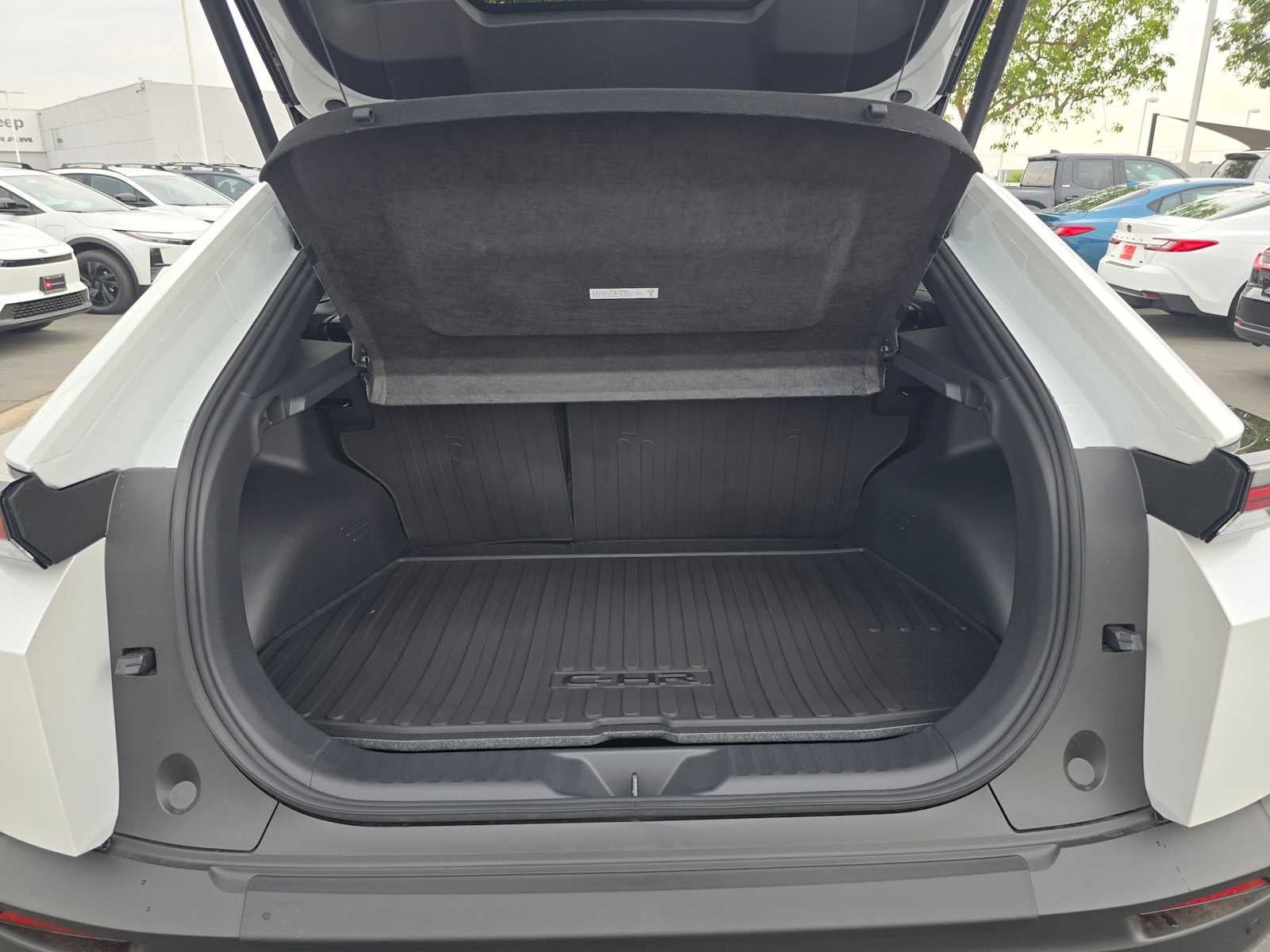 2026 Toyota C-HR SE