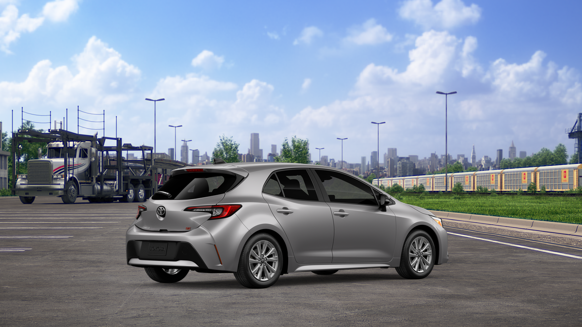 2027 Toyota Corolla Hatchback SE