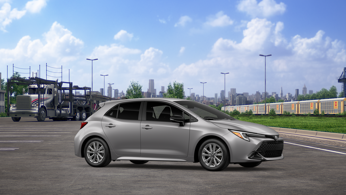 2027 Toyota Corolla Hatchback SE