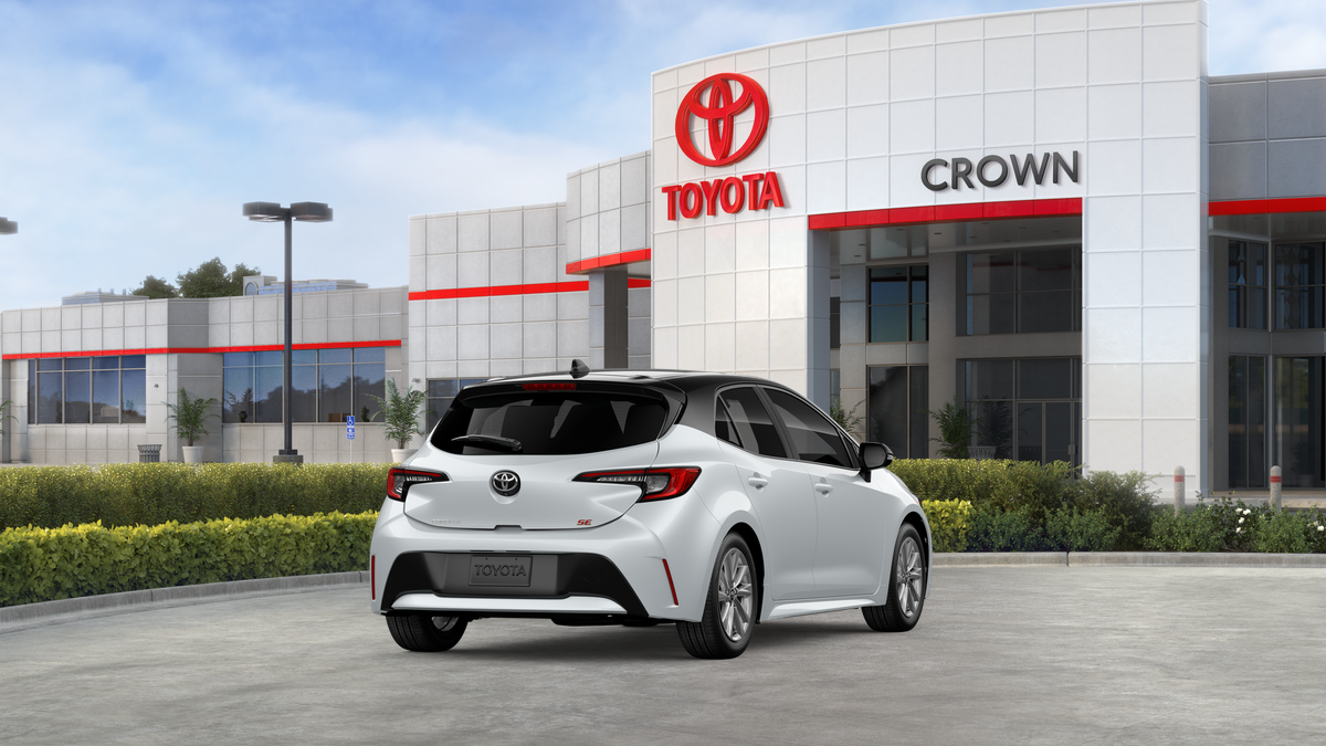 2027 Toyota Corolla Hatchback SE