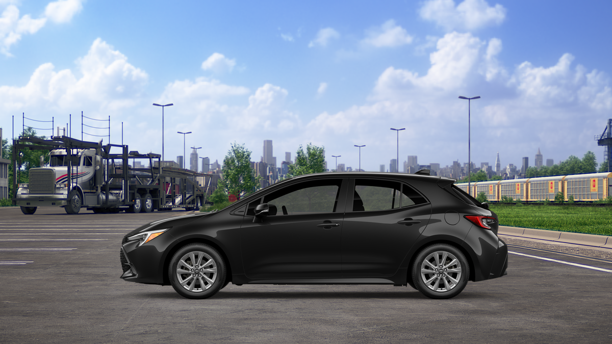 2027 Toyota Corolla Hatchback SE
